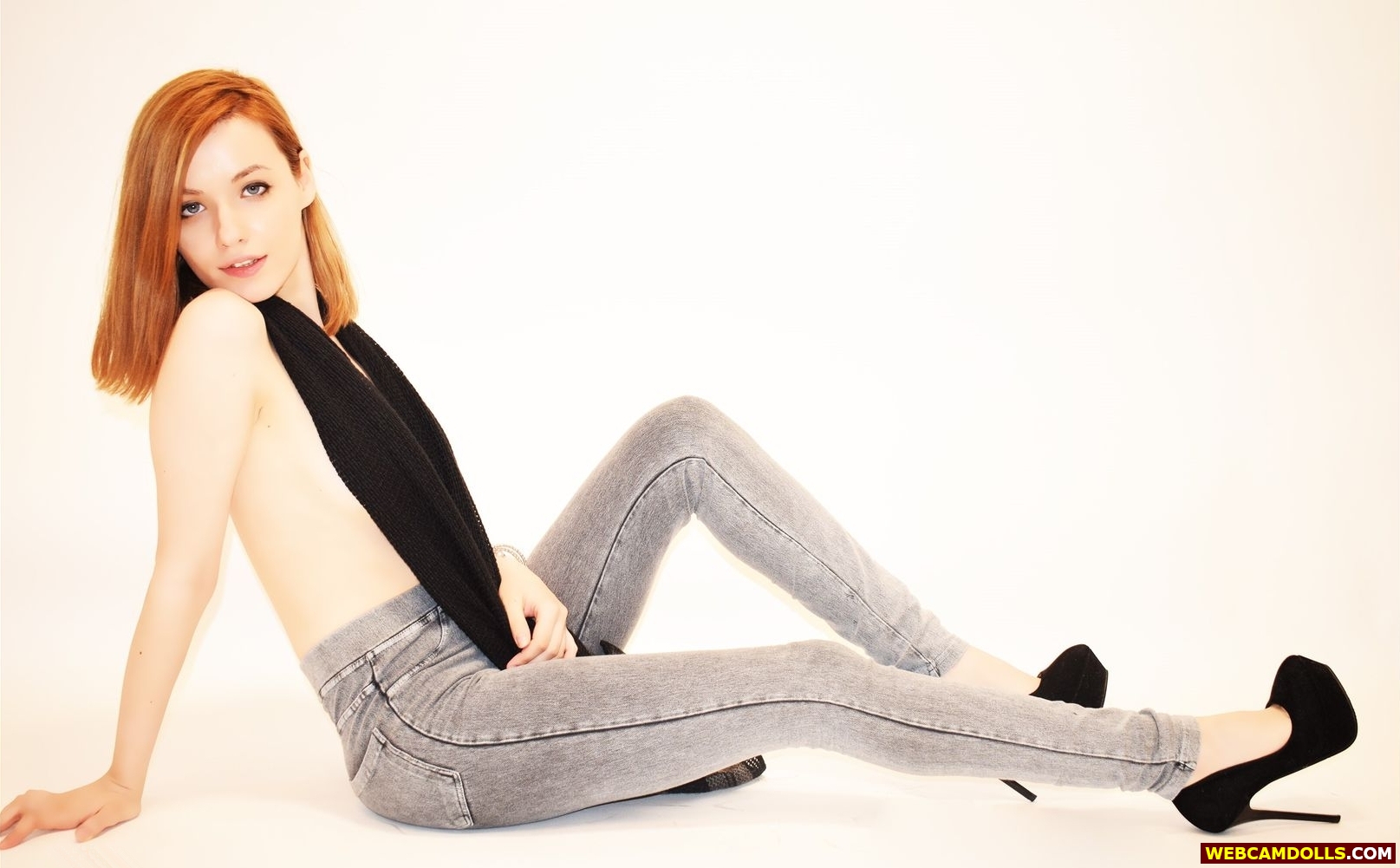 Redhead Girl in Grey Denim Jean and Black Platform High Heels on Webcamdolls